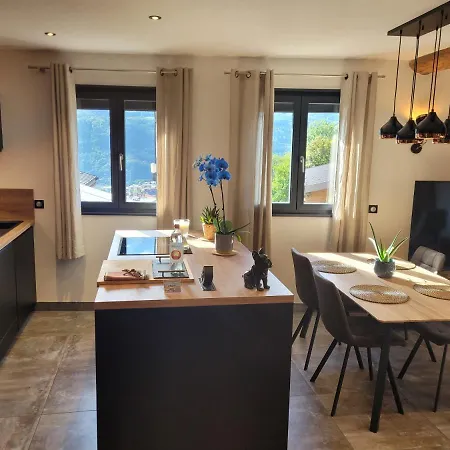 Holiday home Giteduruisseau73, Maison Entiere Exposee Sud, En Lisiere De Foret 80m2 , 2 2 Salles De Bain Avec Terrasse Et Garage Bourg-Saint-Maurice