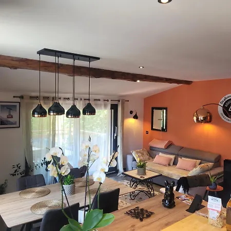 Holiday home Giteduruisseau73, Maison Entiere Exposee Sud, En Lisiere De Foret 80m2 , 2 2 Salles De Bain Avec Terrasse Et Garage Bourg-Saint-Maurice